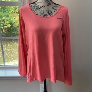 Nike Zonal Cooling Long Sleeve Top